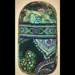 CLEANING MY CLOSET SALE Vera Bradley Sunglass